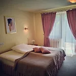 Zagorzanka Rehabilitacyjno-rekreacyjny Sis Dziadkowiec - Spolka Jawna