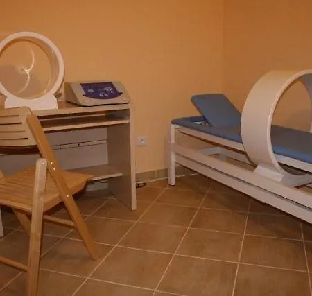 ゲストハウス Zagorzanka Rehabilitacyjno-rekreacyjny Sis Dziadkowiec - Spolka Jawna ムシャナ・ドルナ